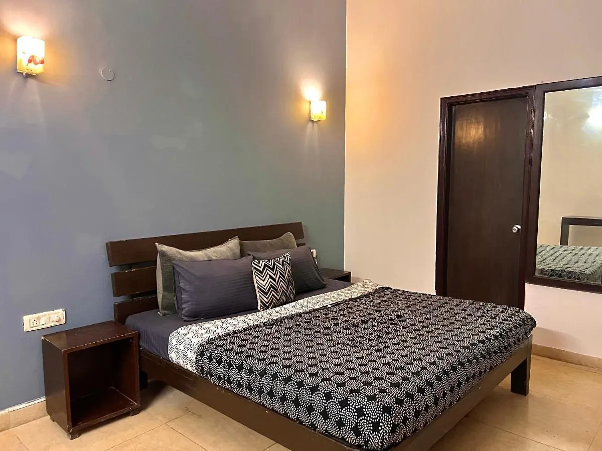 Gæstehus Room With Attach Washroom On Main Road- Rajiv Chowk Gurgaon Indien